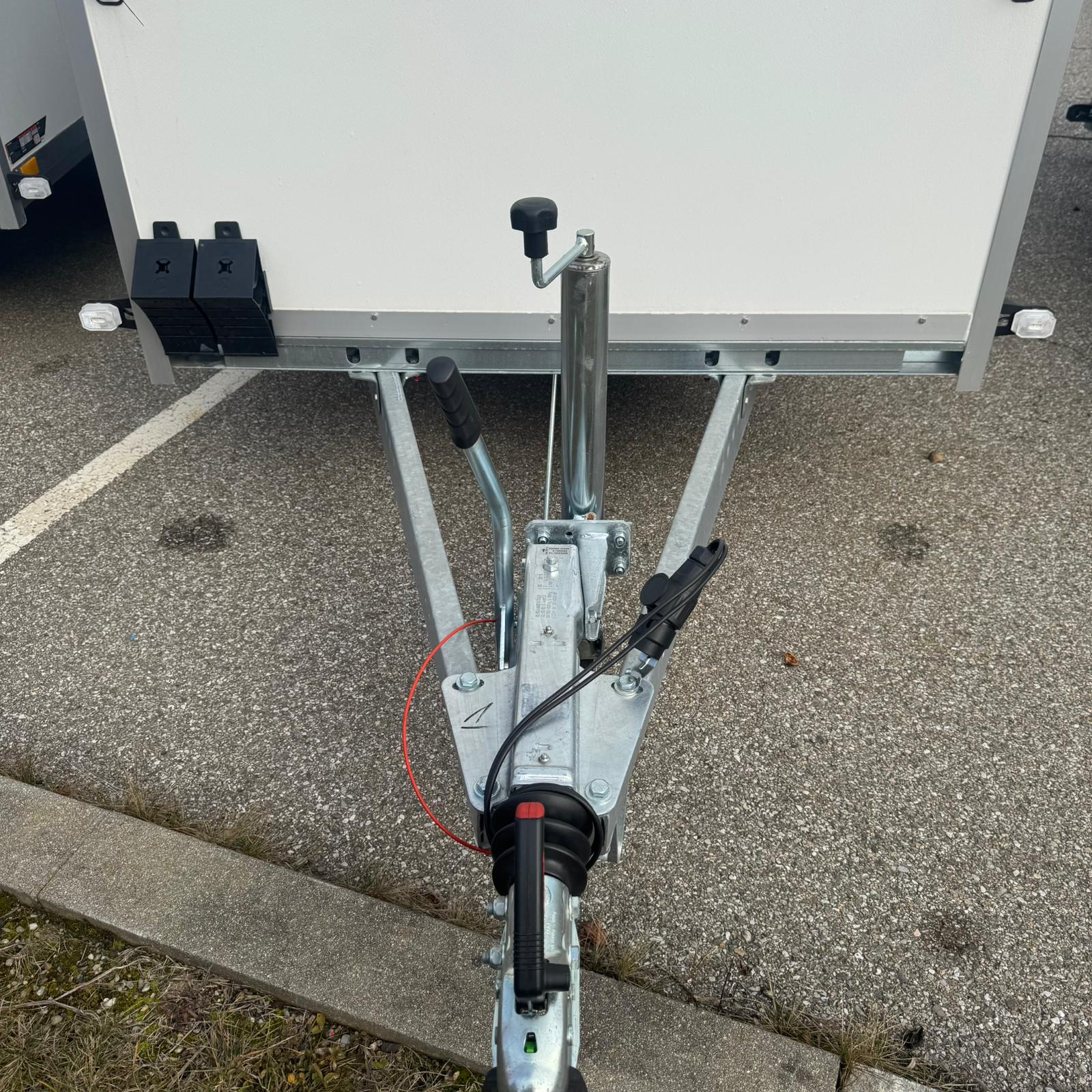 EKA 300/15 G-R (1300kg)