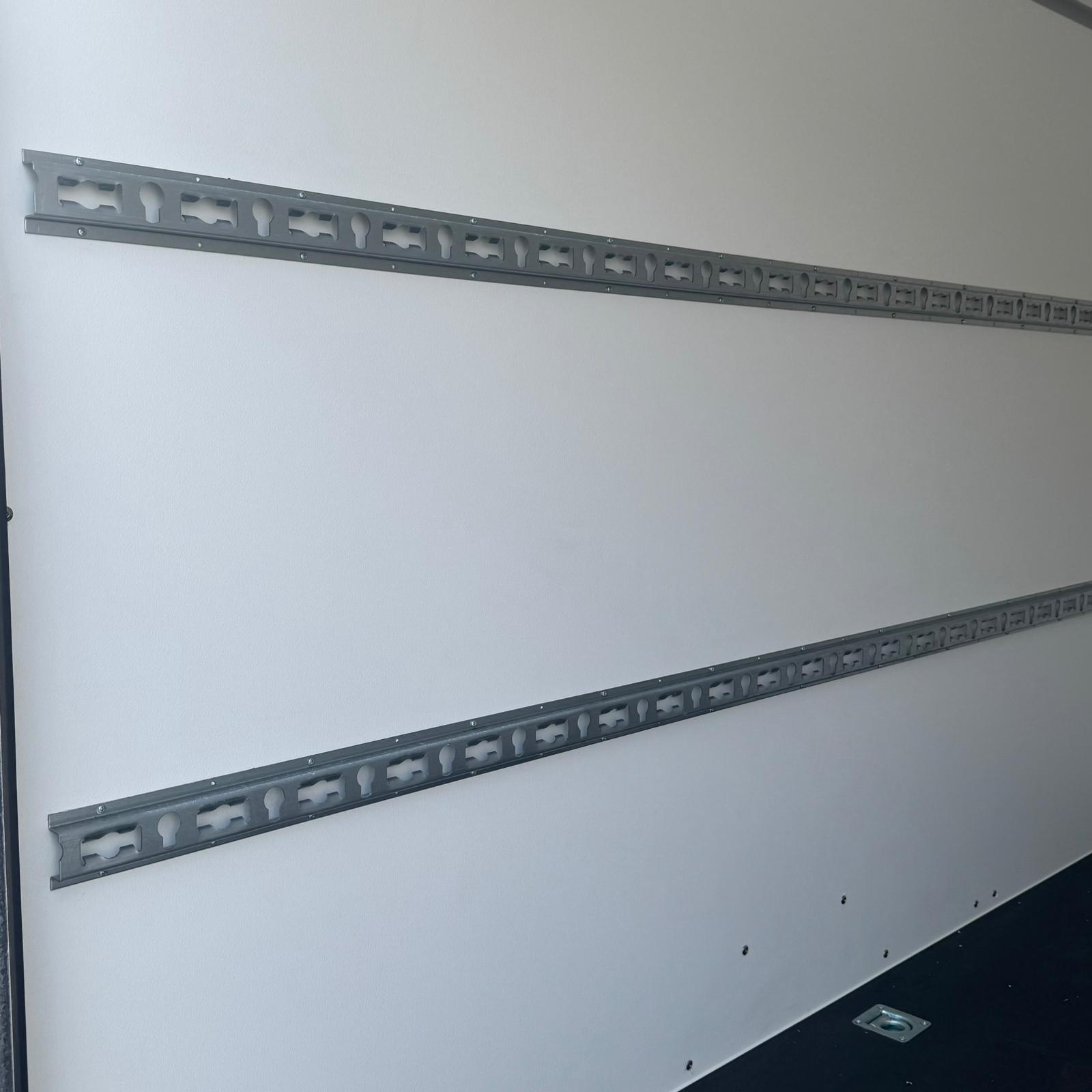 EKA 300/15 G-R (1300kg)