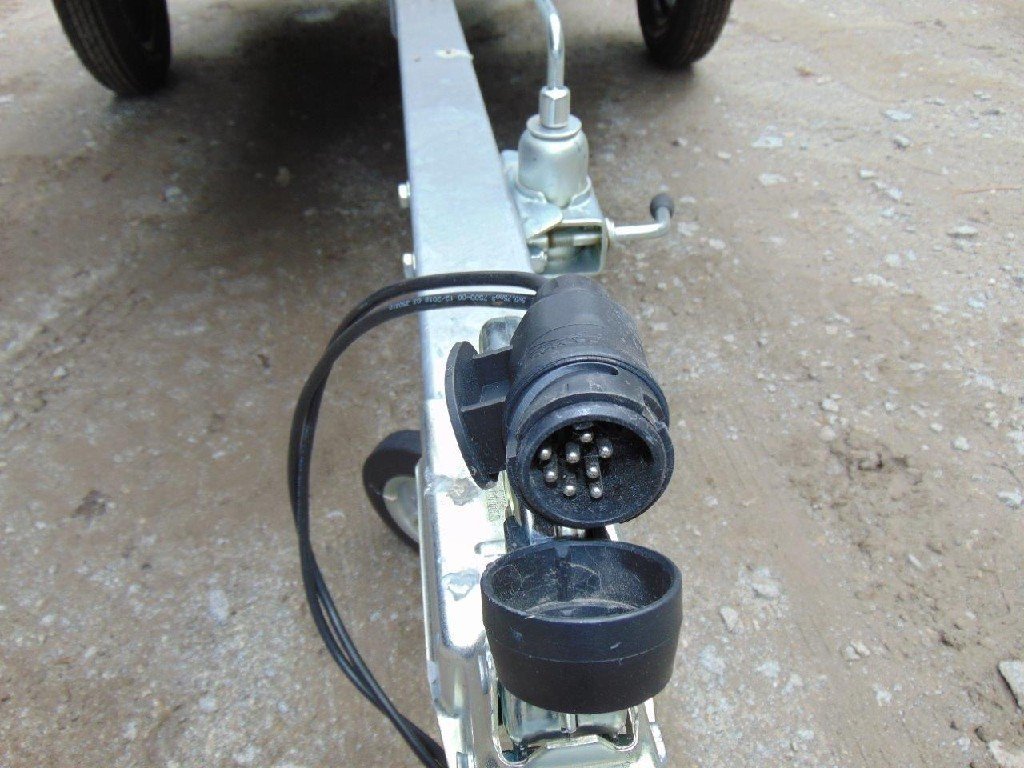 LPA 230/12 U-STK.750