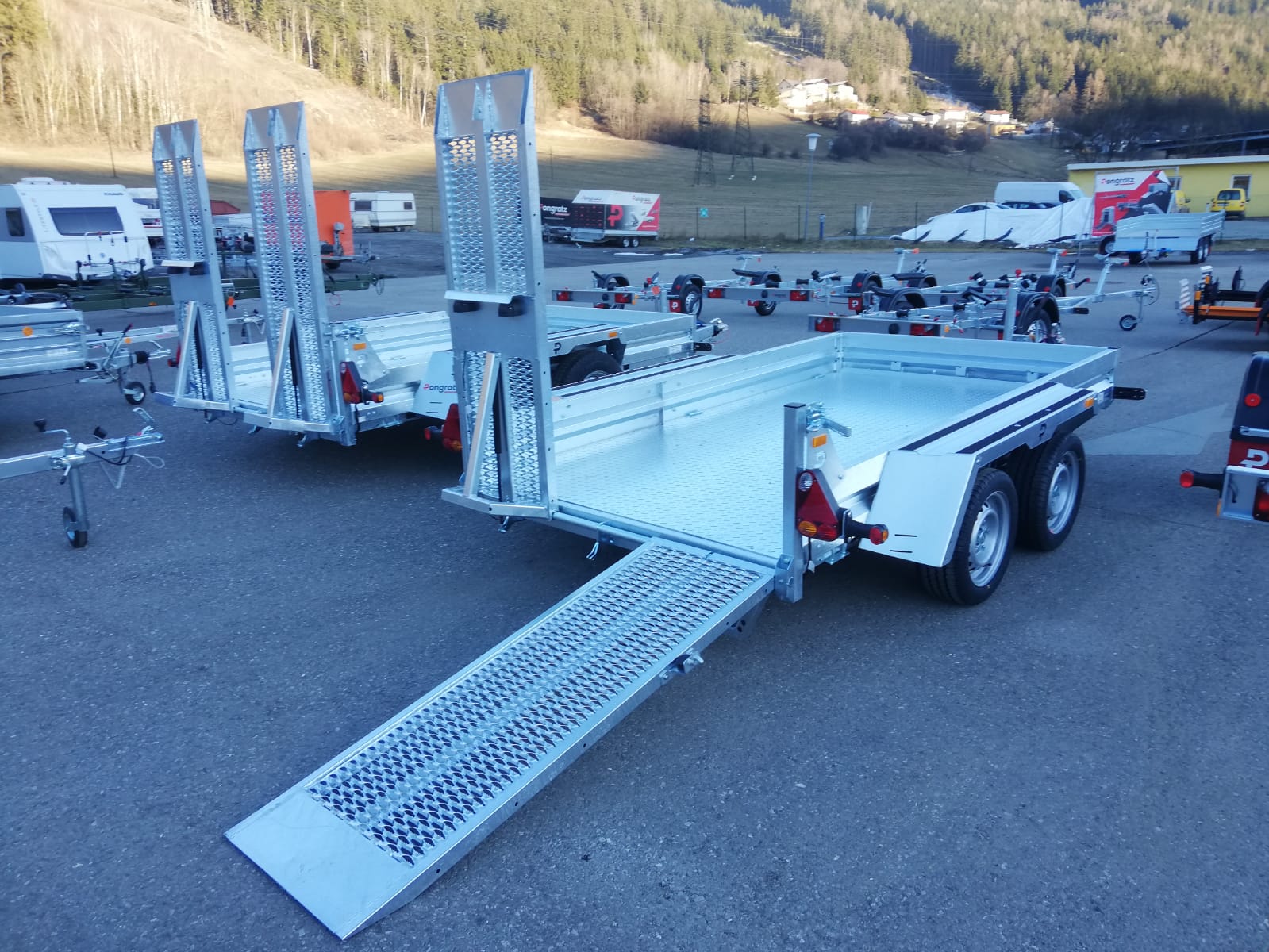 PMT 360/18 T 3500kg 185R14C