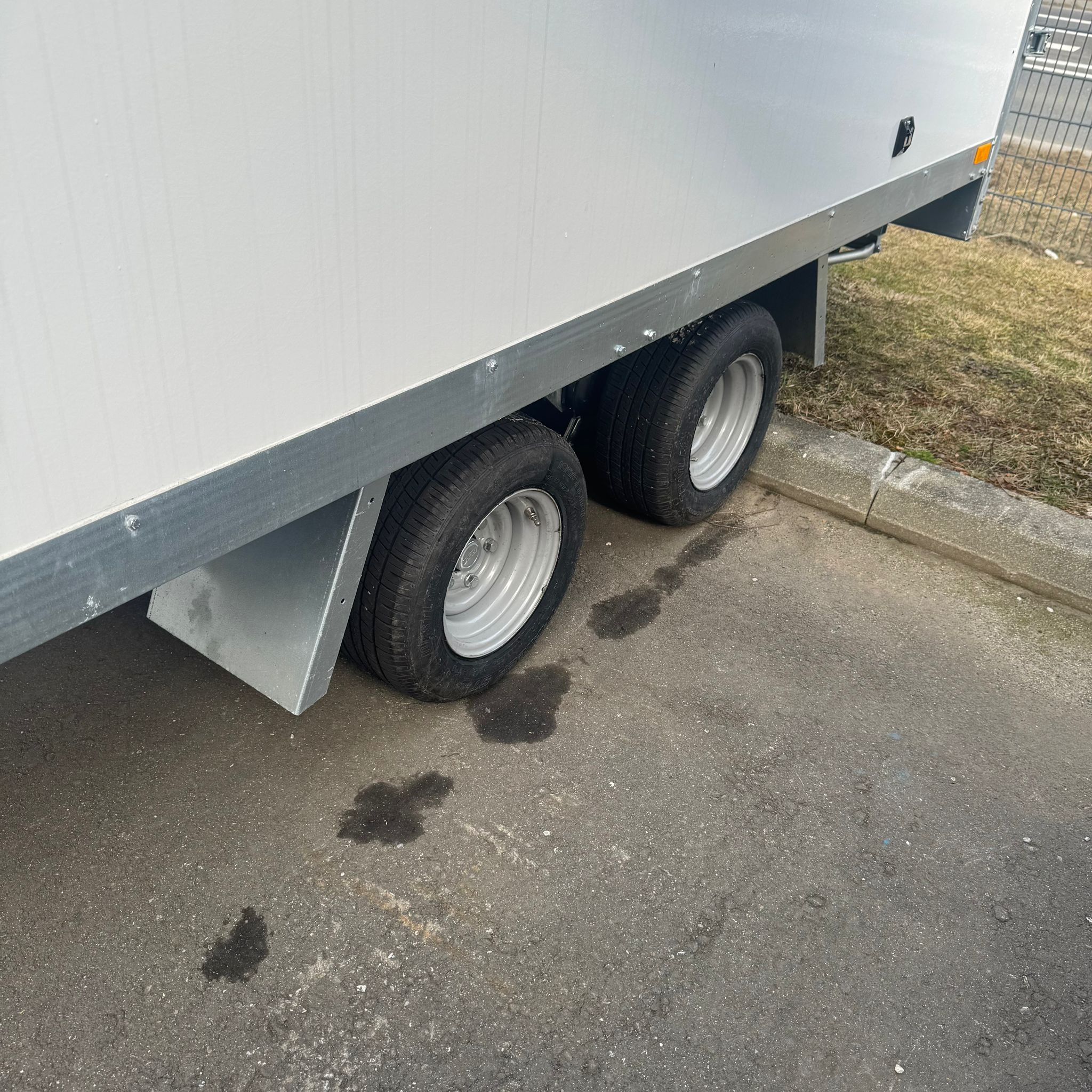 HKA 300/18 T (2700kg)