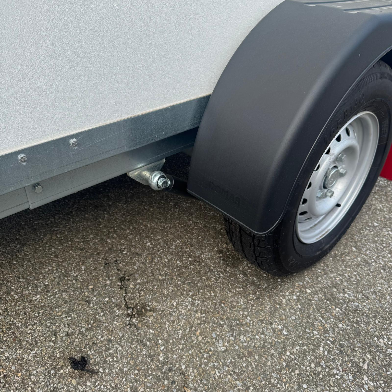 EKA 300/15 G-R (1300kg)