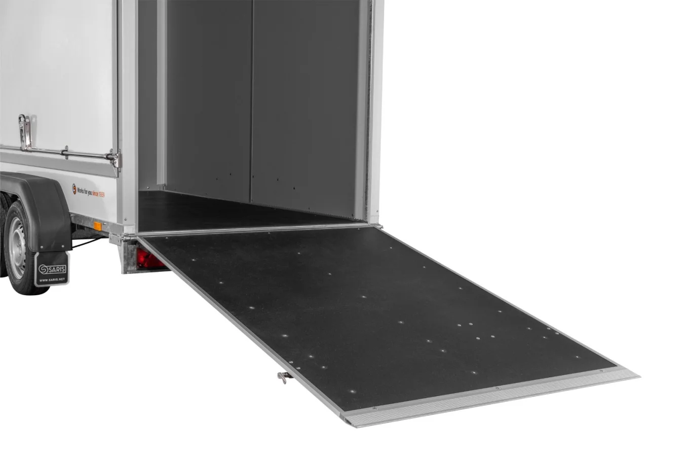 Auffahrklappe statt Doppelflügeltüren (750 kg, inkl. Hebehilfe)