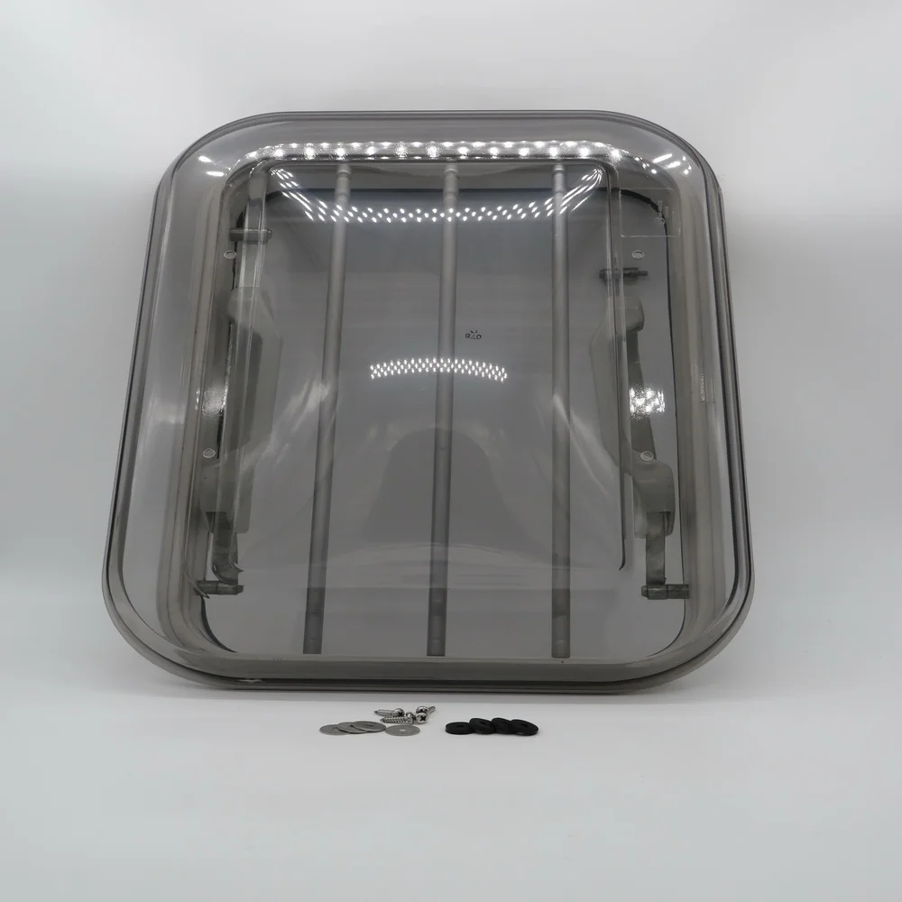 Ausstellfenster für Pferdeanhänger