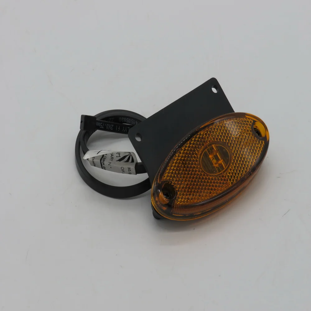 Seitenmarkierungsleuchte Flatpoint II orange mit Halter gerade