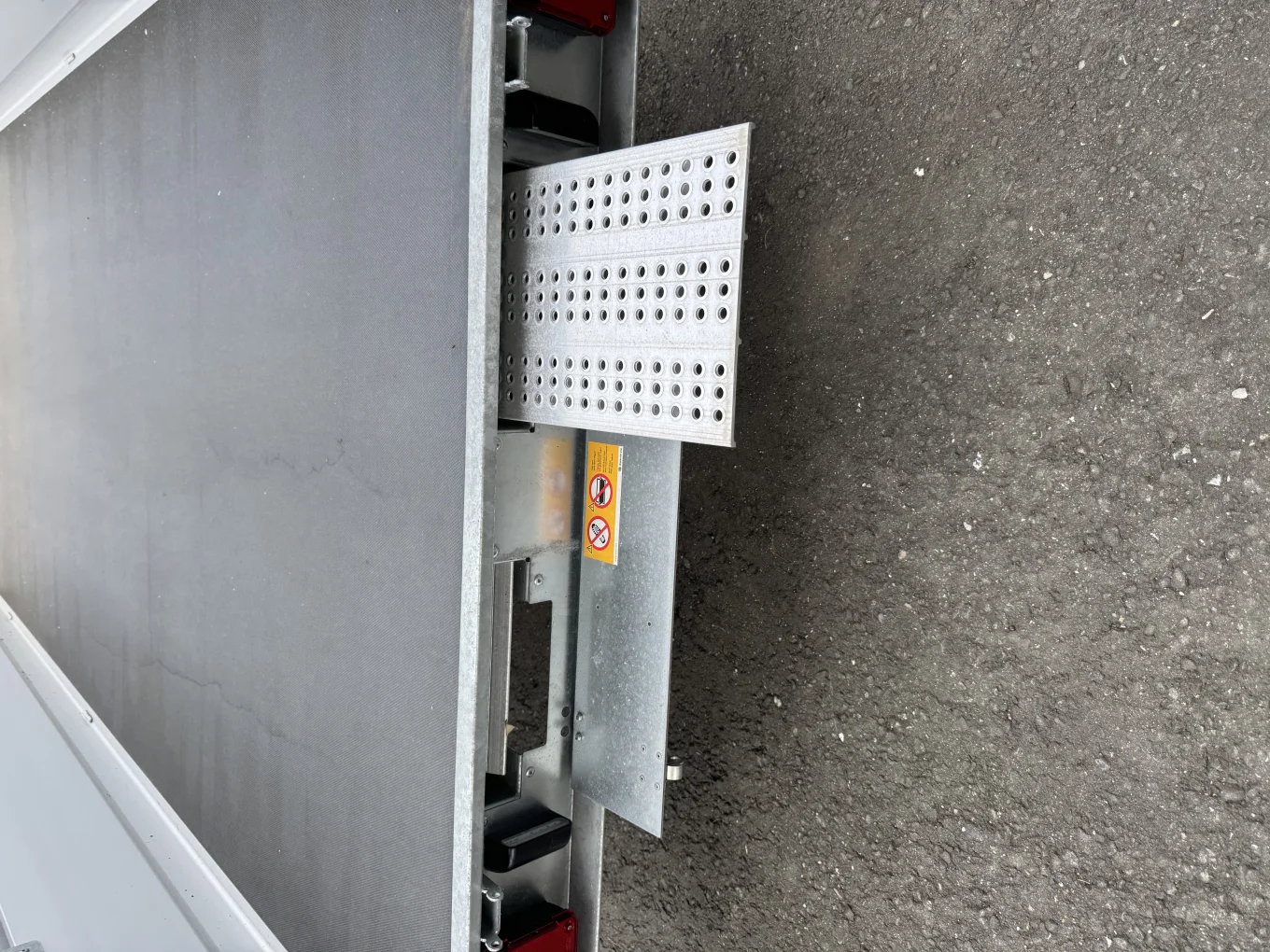 Auffahrschienen integriert (1000 kg/Stück)