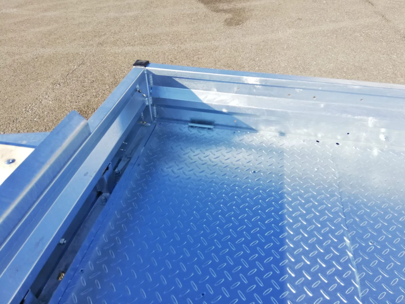 PMT 360/18 T 3500kg 185R14C