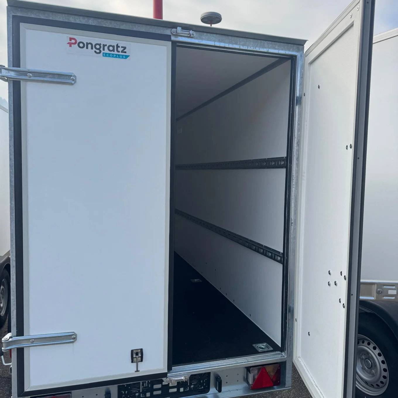 EKA 300/15 G (1300kg)