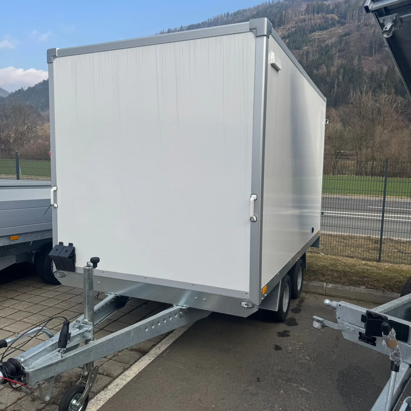 HKA 300/18 T (2700kg)