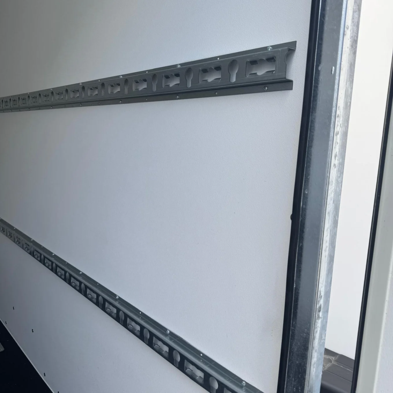 EKA 300/15 G (1300kg)