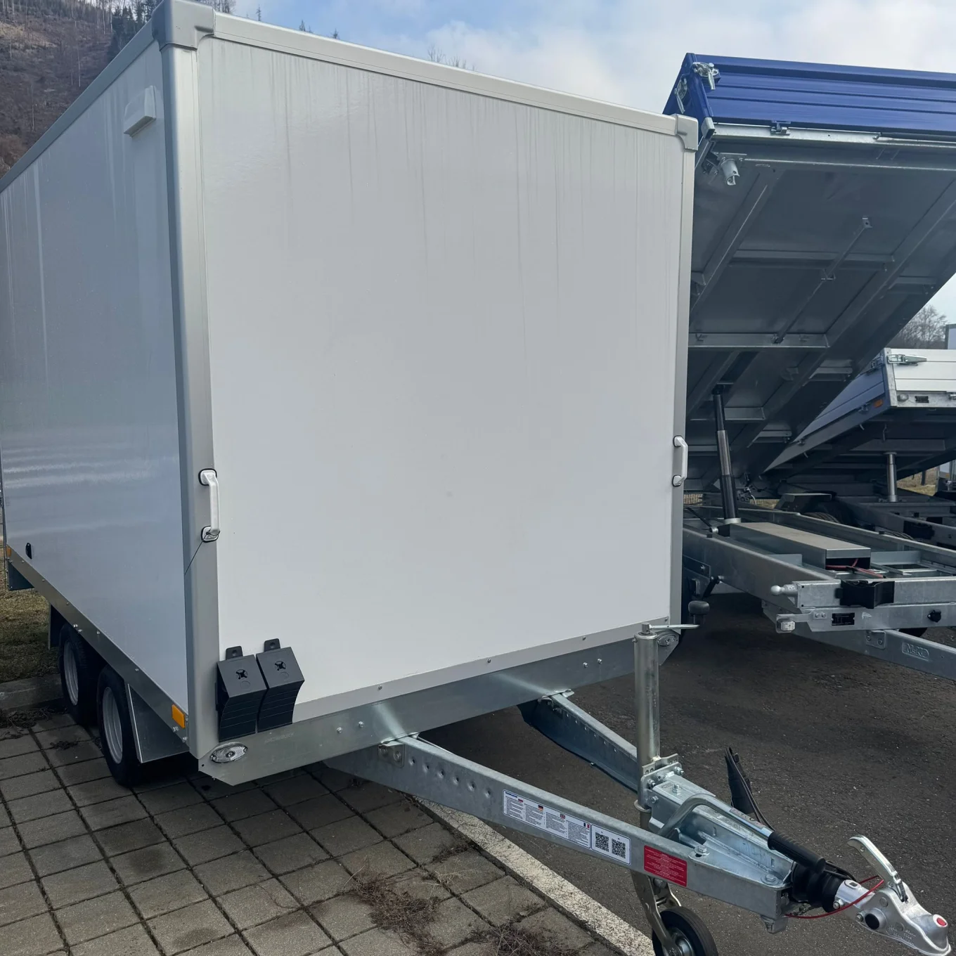 HKA 300/18 T (2700kg)