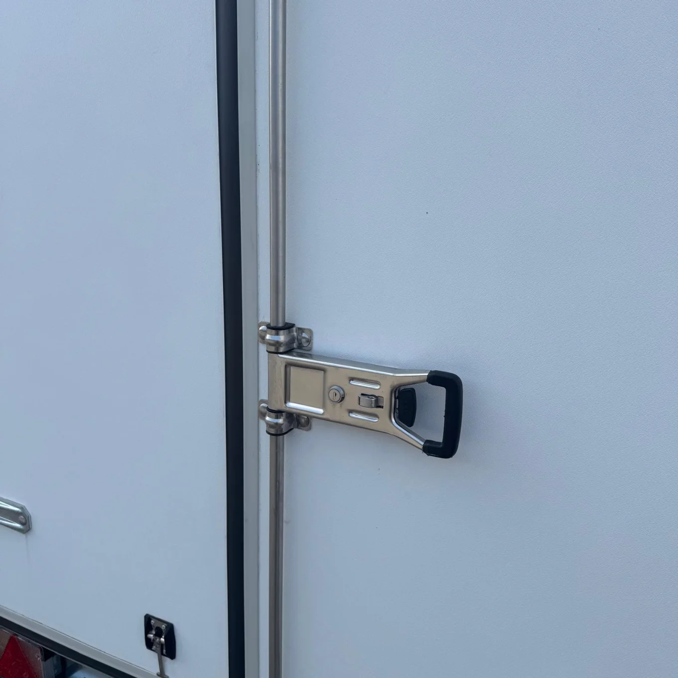 EKA 300/15 G (1300kg)