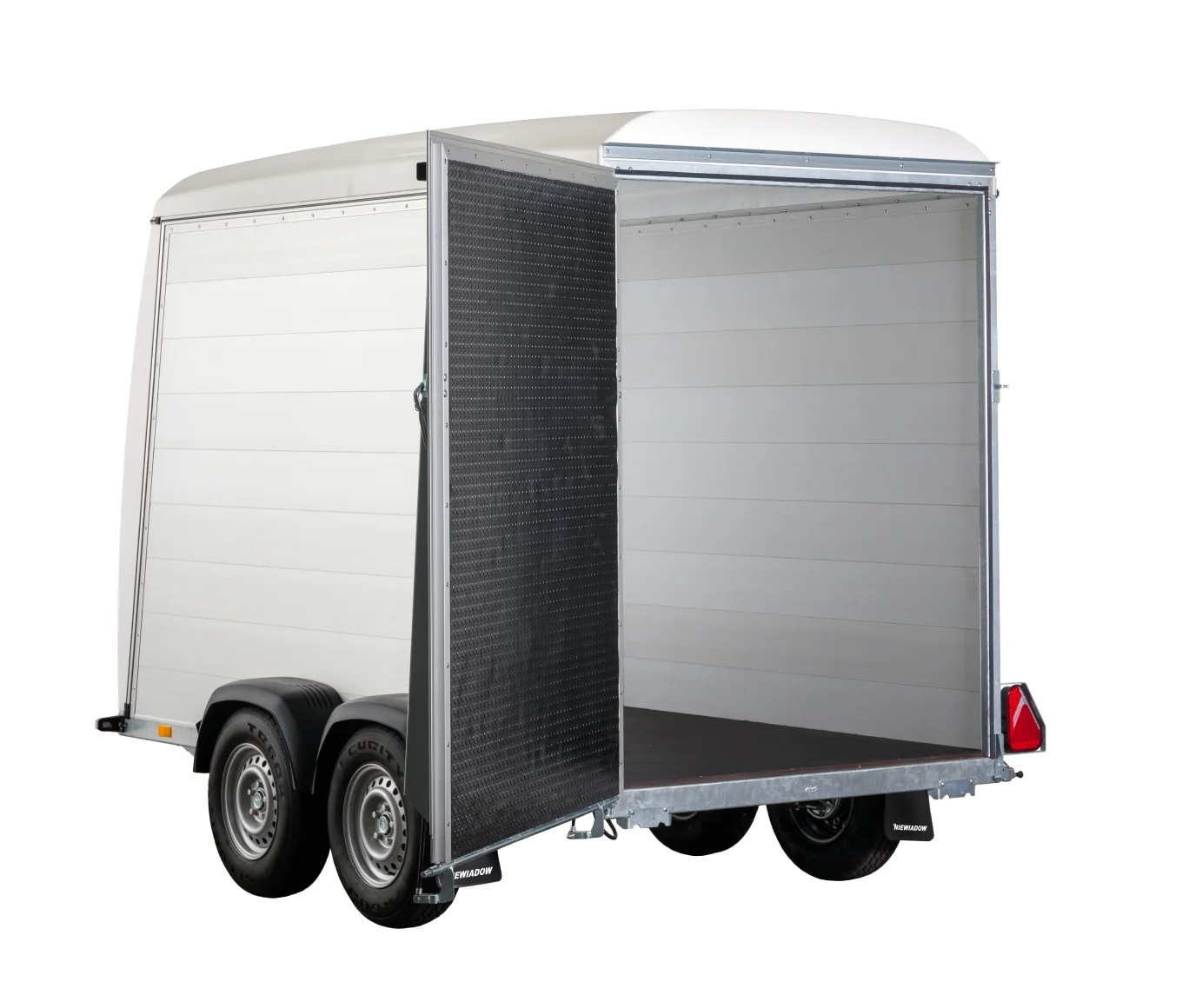 AKA (310/16 T (2700kg)