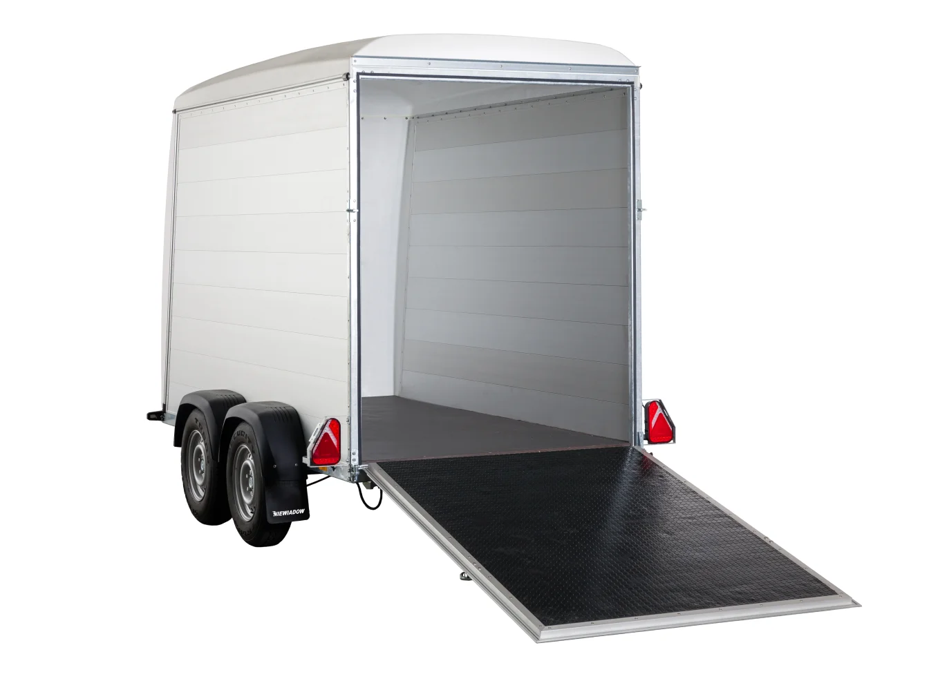 AKA (310/16 T (2700kg)