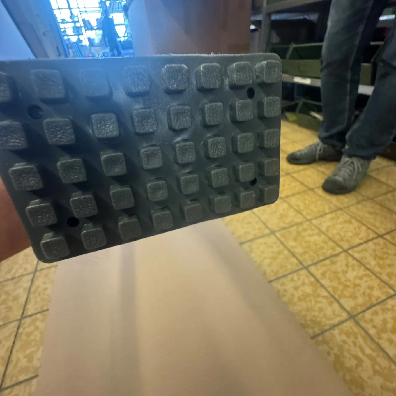 Klemmbalken ALU 42mm 2x Gummifuß Bereich 1300-1670mm 150daN Blockierkr